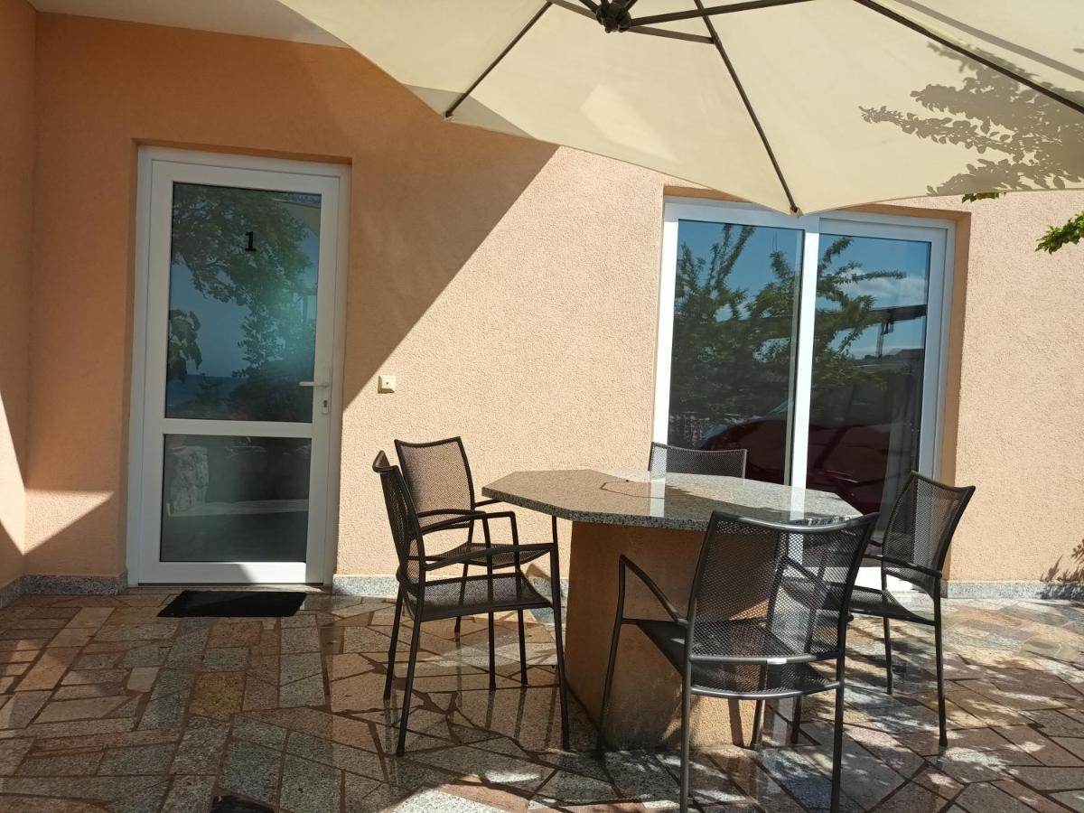 Sea & Honey Apartment Krk Town Luaran gambar
