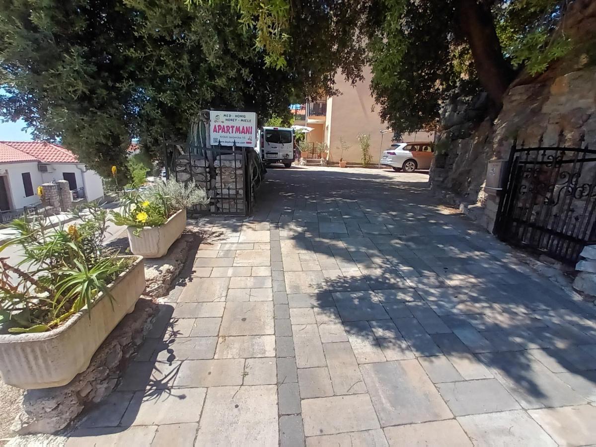 Sea & Honey Apartment Krk Town Luaran gambar